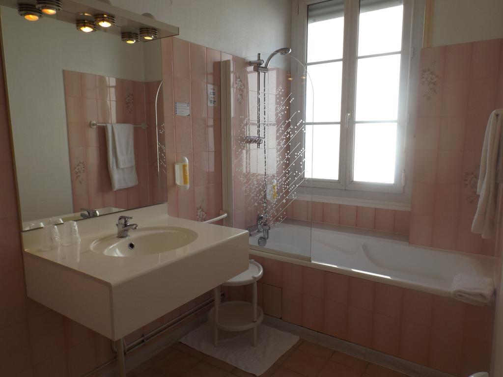 Logis Hotel La Residence, Cognac Centre Room photo